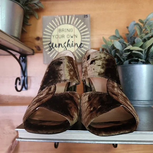 Cabi 6016 Crushed Green Velvet Interlock Chunky Block Heel Sandals Shoes Sz 7.5 - Picture 5 of 10